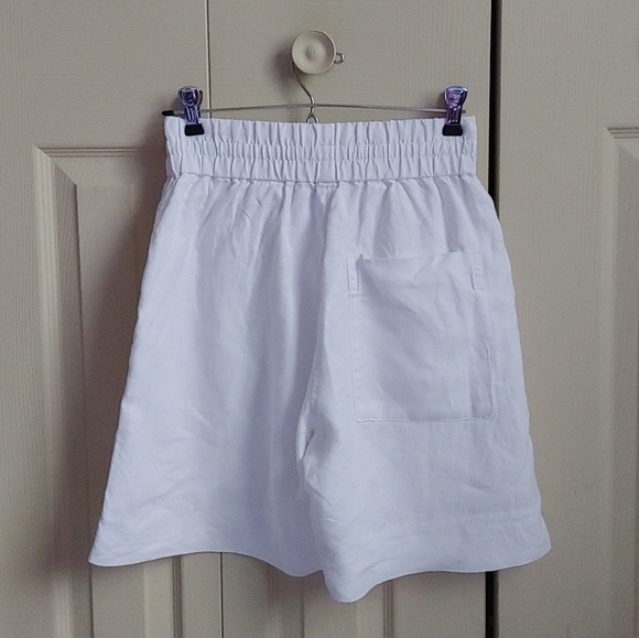 COS Linen Elastic Drawstring High Waisted White Bermuda Shorts - Picture 3 of 14